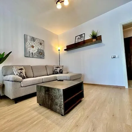 Studio 18 Cu La Munte Si Parcare Privata *